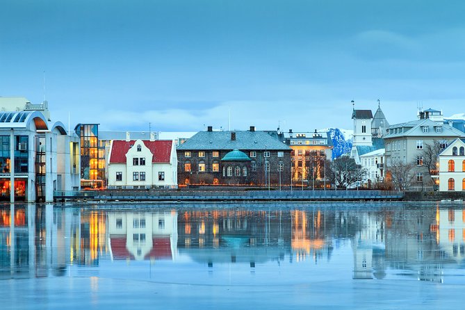 Reykjavik City Walking Tour - Starting at Hallgrímskirkja and Leifur Eiríksson