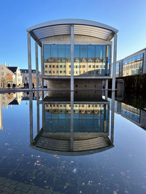 Reykjavik: City Walking tour in Small Group with Local Guide - Why this walk works well on your first day