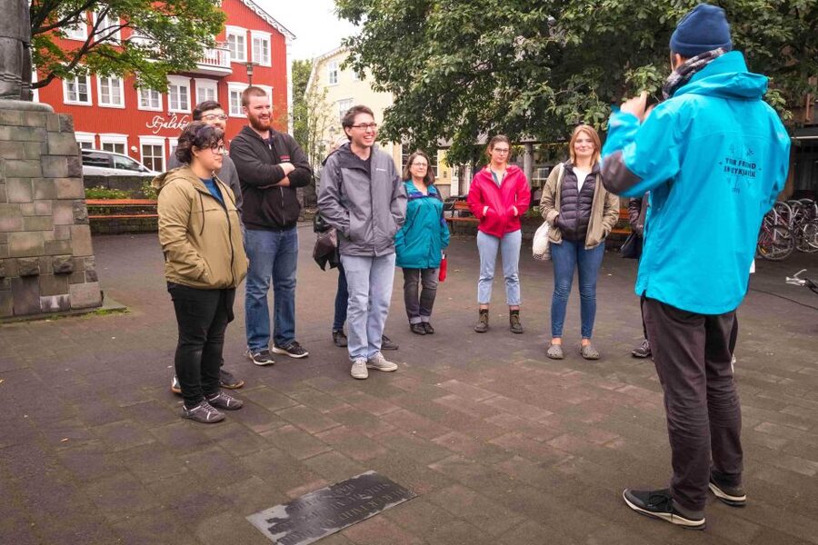Reykjavik: Guided Folklore Walking Tour - Austurvöllur, Yule Lads, and the final tales