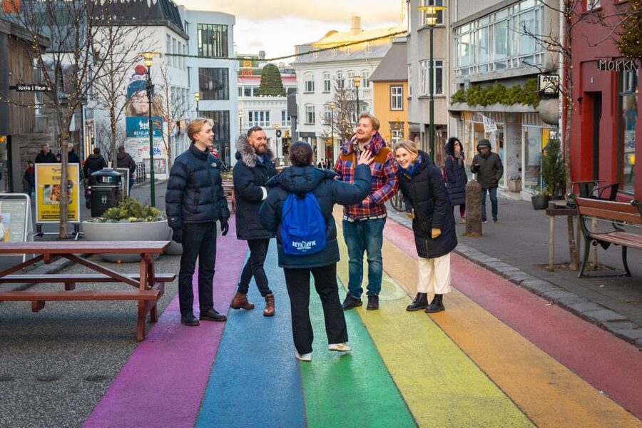 Reykjavik: Guided Foodie Walking Tour with 6 Tastings - Desserts, drinks, and the final stretch