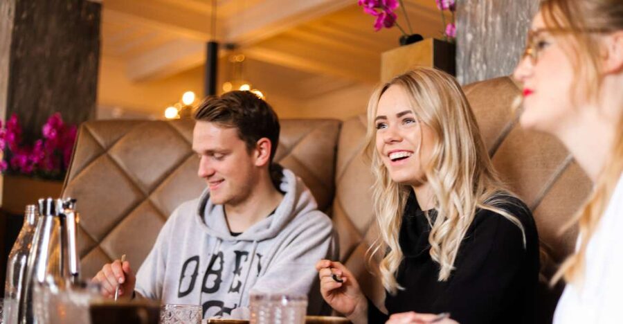 Reykjavik: Guided Foodie Walking Tour with 6 Tastings - Why five small stops work better than one meal