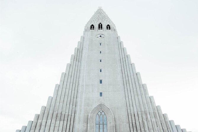 Reykjavik Walking Tour - Walk with a Viking - Meeting your guide at Ingólfstorg