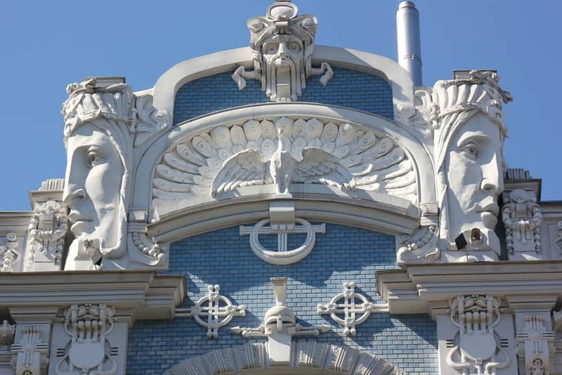Riga: 2-Hour History of Art Nouveau Walking Tour - Starting in Town Hall Square at the House of the Black Heads