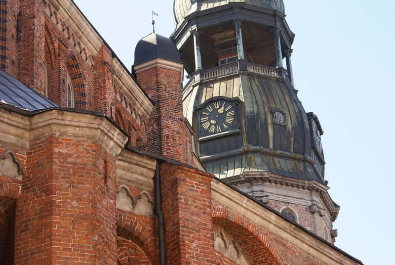 Riga: Old Town Walking Tour with Art Nouveau Highlights - Key points to know before booking