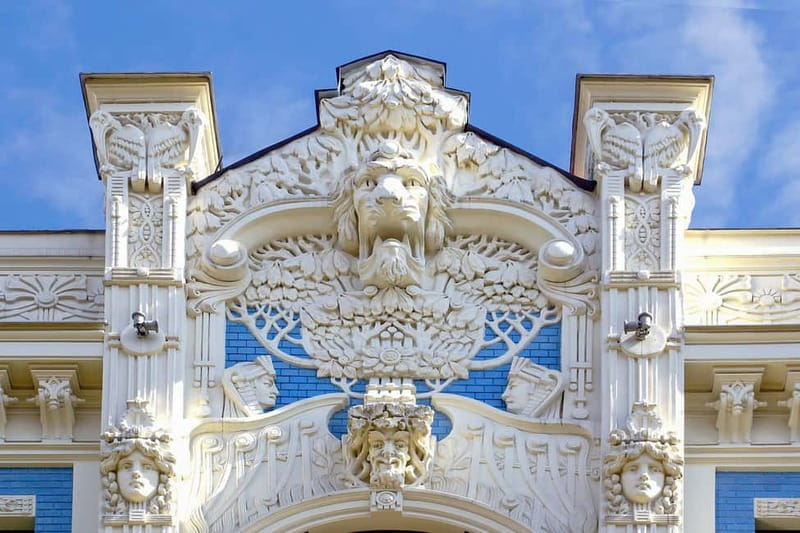 Riga: Private Walking Tour with a Local - How the Two to Six Hours Work