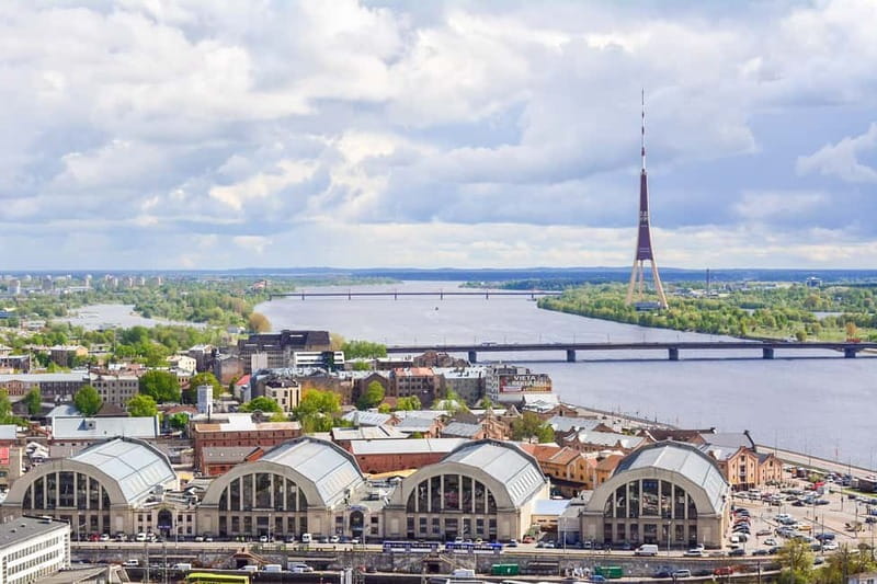 Riga: Private Walking Tour with a Local - Should You Book the Lokafy Tour?