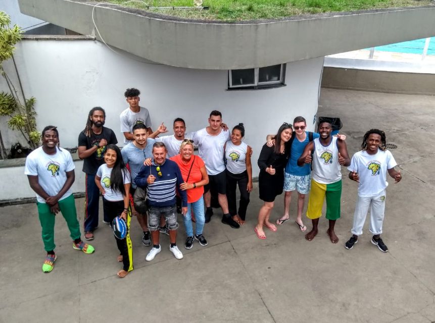 Rio De Janeiro: Half-Day Rocinha Favela Walking Tour - The viewpoint and rooftop stop