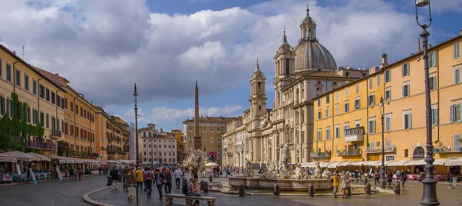 Rome: Dark Past Walking Tour with Capuchin Crypt Ticket - The guides make or break the evening