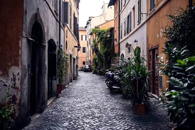 Rome Food Tour in the Historic Centre with 8+ Food Tastings - Cold cuts, cheeses, and a taste of local routine