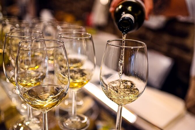 Rome Food Tour in the Historic Centre with 8+ Food Tastings - Two Roman pastas, served as the main event
