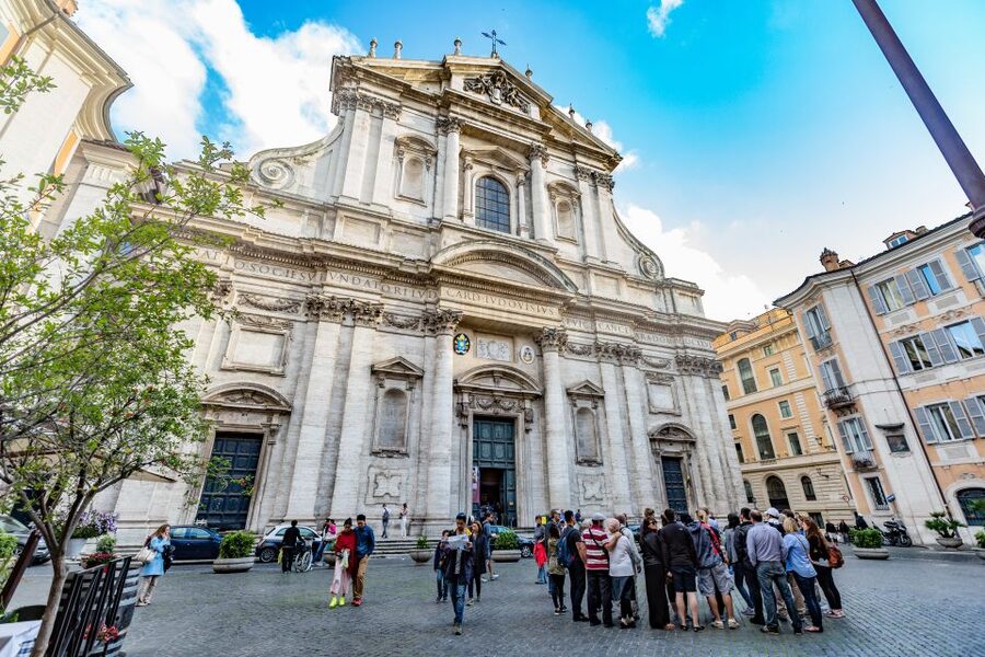 Rome: Fountains and Squares Small-Group Walking Tour - The Column of Marcus Aurelius and a cinematic Rome