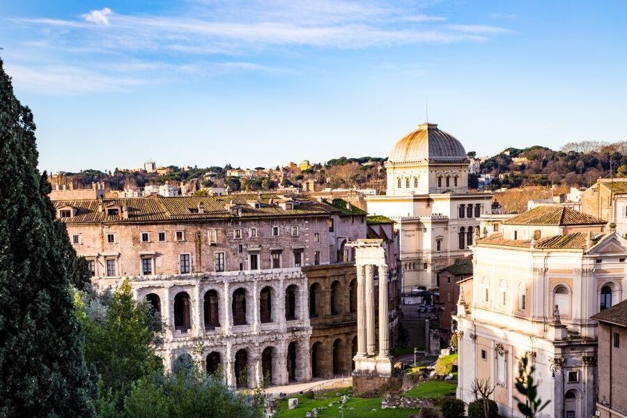 Rome: Jewish Ghetto Walking Tour - Entering the Jewish Ghetto through its difficult past