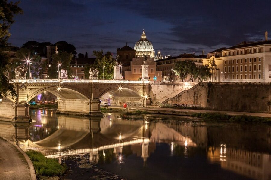 Rome Night Mysteries Guided Walking Tour - Via Giulia and Arco dei Banchi
