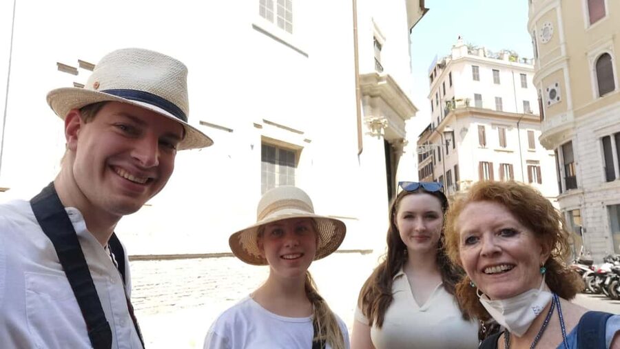 Rome: Private Walking Tour with a Local - Starting at Piazza Colonna or another central address