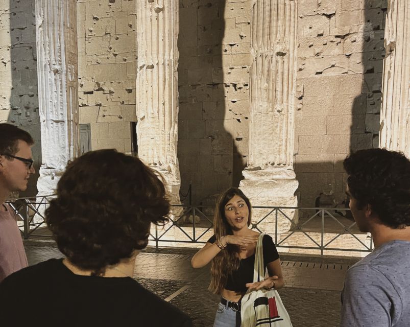Rome: Small-Group City Highlights Moonlight Walking Tour - Why Rome works so well after sunset