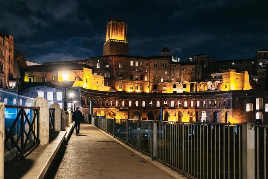 Rome: Small-Group City Highlights Moonlight Walking Tour - The Pantheon and Sant’Ignazio add surprising detail