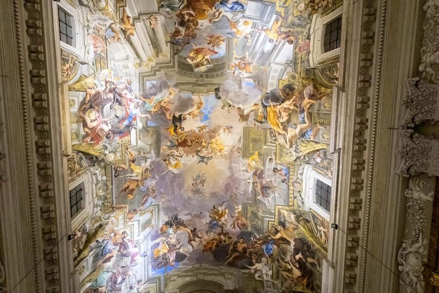 Rome: Small-Group Guided Day or Night Walking Tour - Galleria Sciarra and the pleasure of looking up