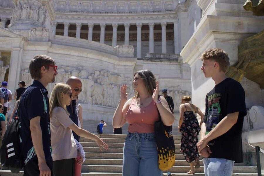 Rome: Small-Group Guided Day or Night Walking Tour - Piazza Venezia and Trajan’s Column