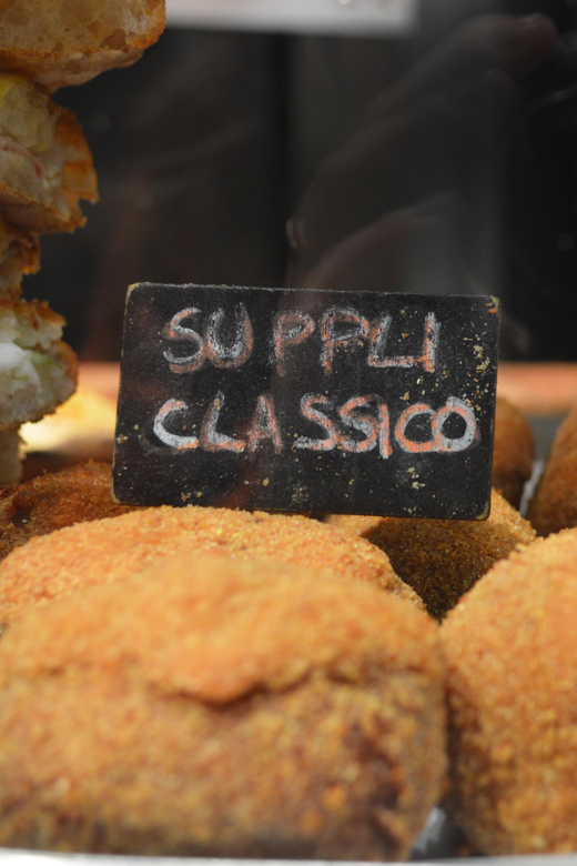 Rome: Trastevere Food Walking Tour with Beer and Wine - Vicolo dell’Atleta and the first food stops