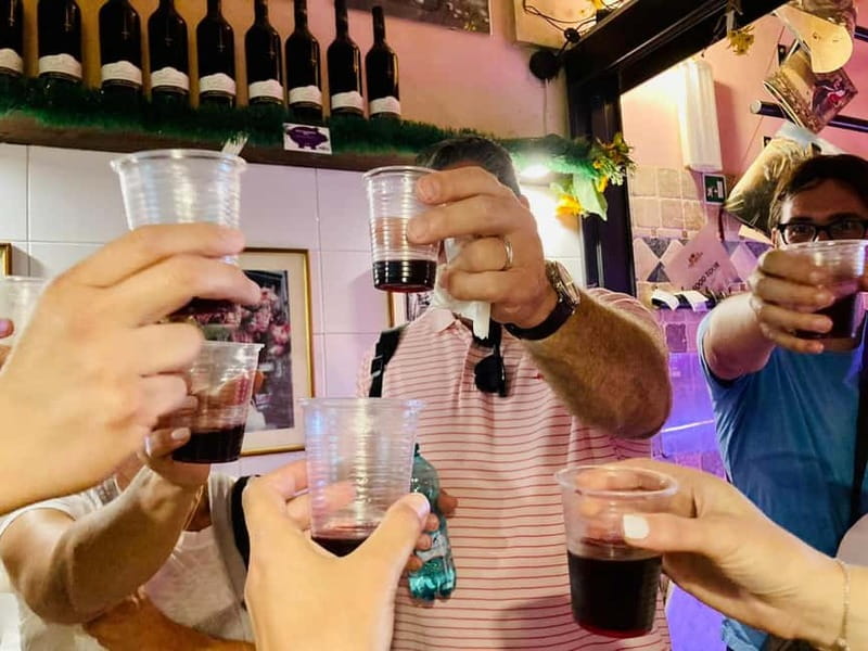 Rome: Trastevere Street Food Walking Tour with Local Expert - Pizza, beer, and the most filling stop