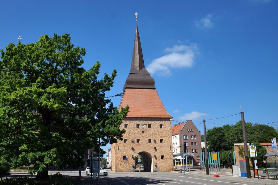 Rostock: City Walking Tour - Starting under the Greif at Rostock Rathaus