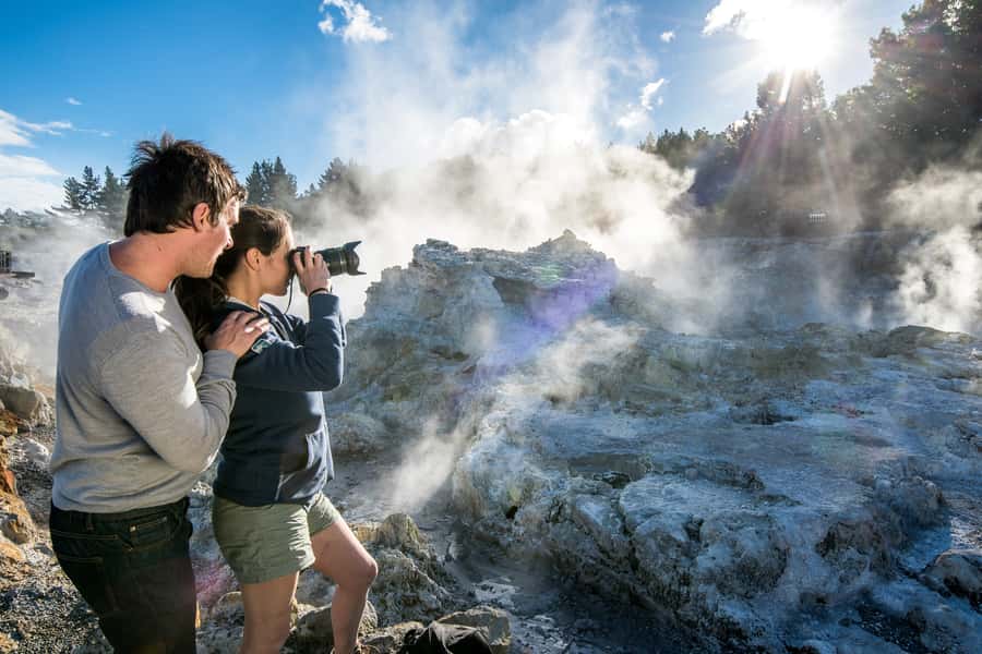 Rotorua: Hell's Gate Outdoor Mud Spa & Guided Walk - Sulphur spas and the cool plunge pool