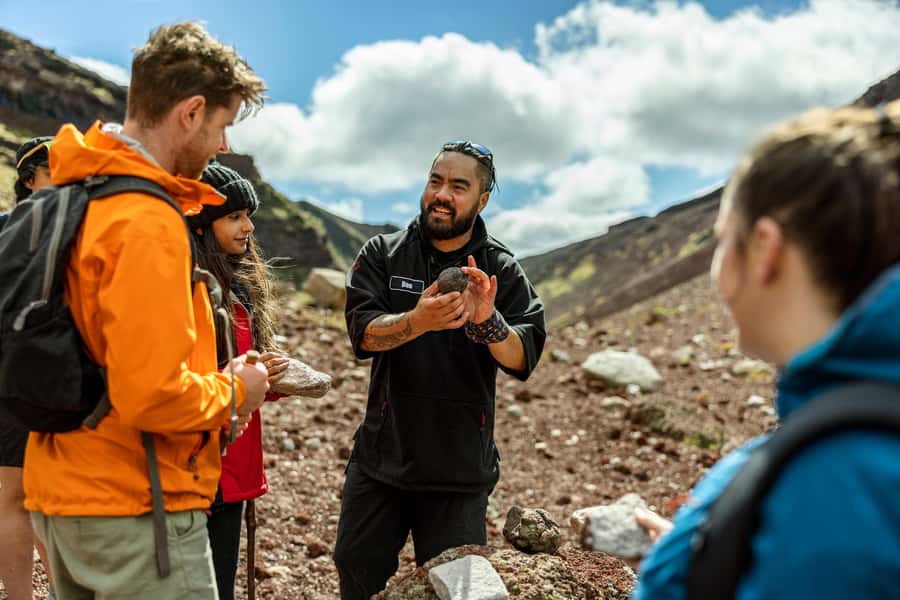 Rotorua: Mount Tarawera Volcanic Crater Half-Day Guided Walk - The 360-Degree View From the Top