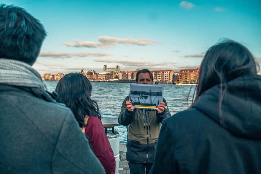 Rotterdam: Highlights, Gems, Architecture & History Walk - Erasmus Bridge and the city’s water connection
