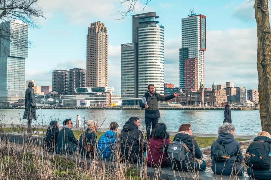 Rotterdam: Highlights, Gems, Architecture & History Walk - Oude Haven and the city’s old-new conversation