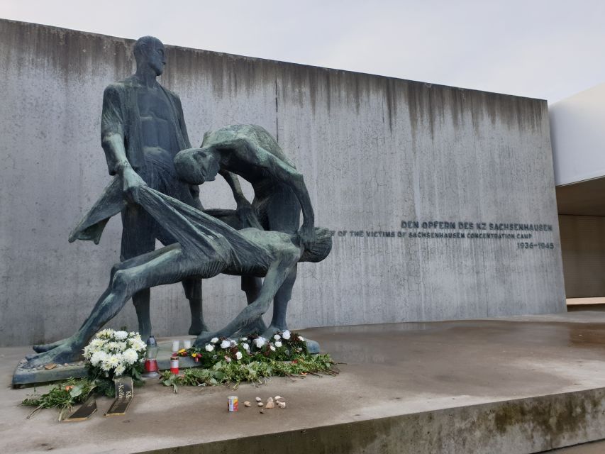 Sachsenhausen Memorial: Walking Tour from Berlin - What the guides add to the day