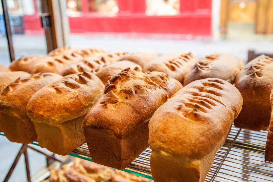 Saint-Germain-des-Prés: Pastry and Chocolate Walking Tour - Timing, cancellations, and the minimum group