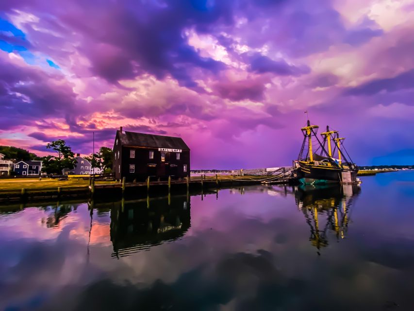 Salem, MA: History and Hauntings Guided Walking Tour - How the ghost stories fit the history