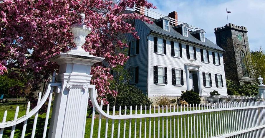 Salem, MA: History and Hauntings Guided Walking Tour - Starting beside Old Town Hall in Derby Square