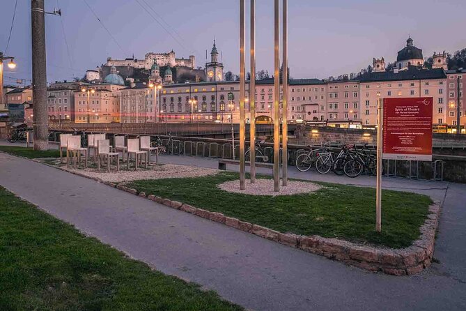 Salzburg Oldtown: Sightseeing Walking Tour with Licensed Local Guide - Across the river to Getreidegasse
