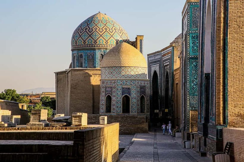 Samarkand: Historical Monuments Guided Walking Tour - Two hours at Registan Square