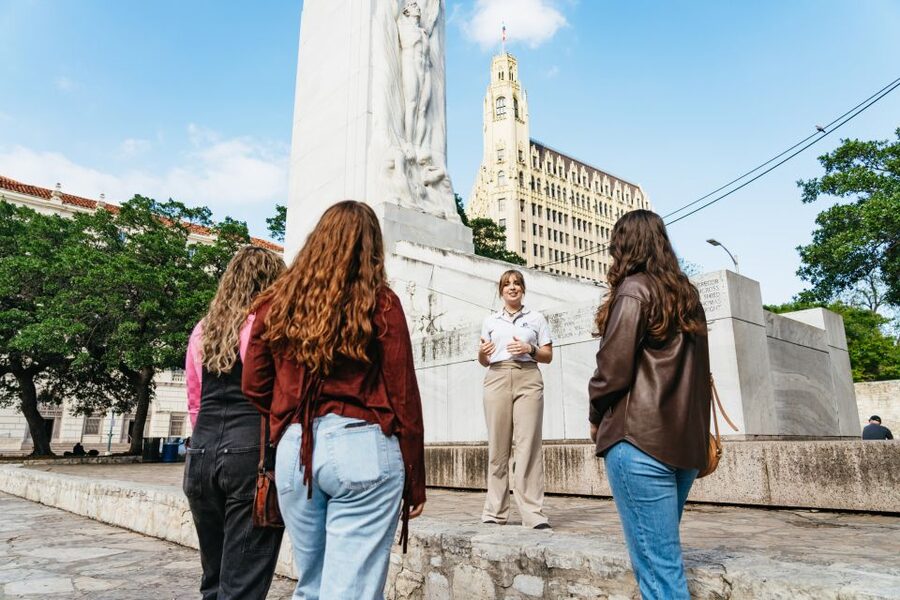 San Antonio: Small Group Night Tour with River Walk Cruise - Key points to know before booking