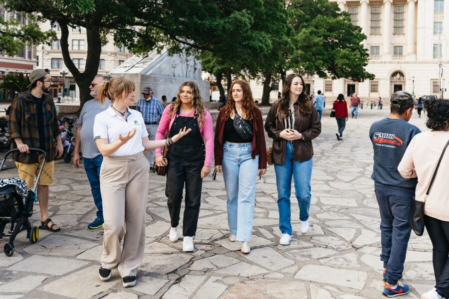 San Antonio: Small Group Night Tour with River Walk Cruise - The 45-minute narrated drive