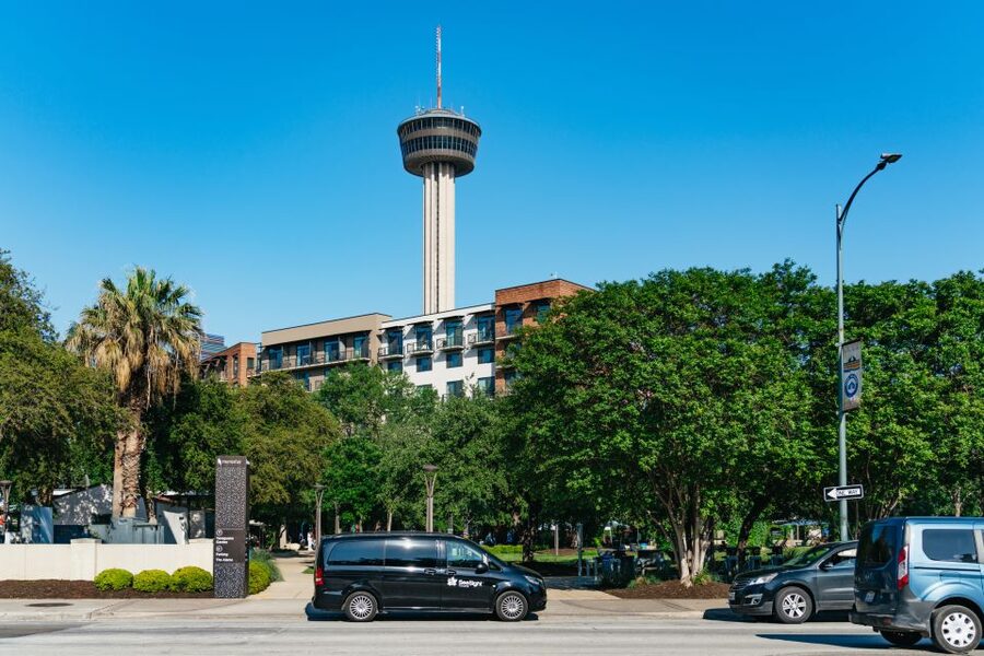 San Antonio: Small Group Night Tour with River Walk Cruise - Who will enjoy this evening most?