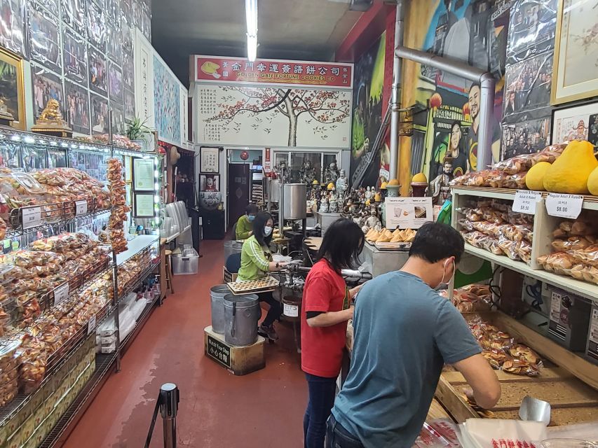 San Francisco: Food Walking Tour of Chinatown & North Beach - Tea tasting adds a slower, more personal stop