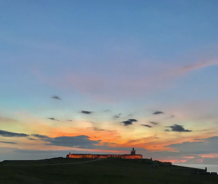 San Juan: Old Town Sunset Walking Tour - The guides are the strongest part