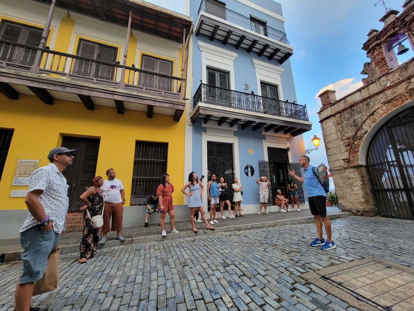 San Juan: Old Town Sunset Walking Tour - Ballaja Barracks and the road toward El Morro