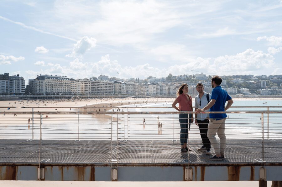 San Sebastian: Walking Tour with Pintxo and Drink - Key points at a glance