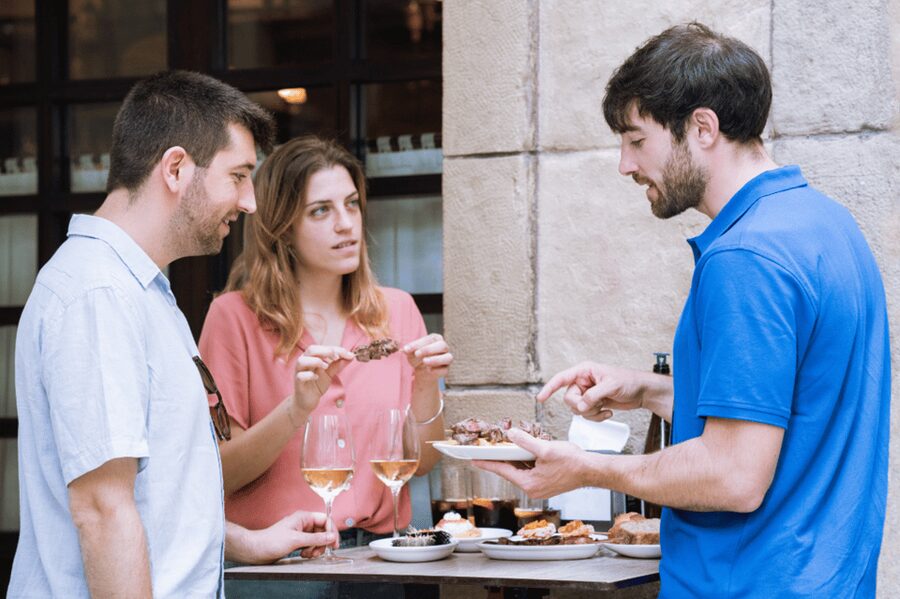 San Sebastian: Walking Tour with Pintxo and Drink - From the Boulevard to City Hall