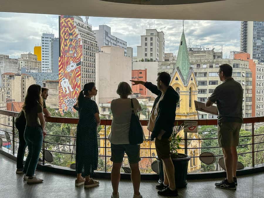 Sao Paulo: Downtown-Center Walking Tour | 2 Hours - English - Galeria Metrópole and the newer center