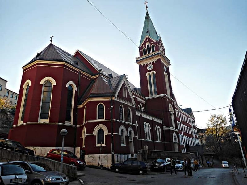 Sarajevo: Discover Sarajevo Walking Tour with Local Guide - Copper workshops and souvenirs with a past