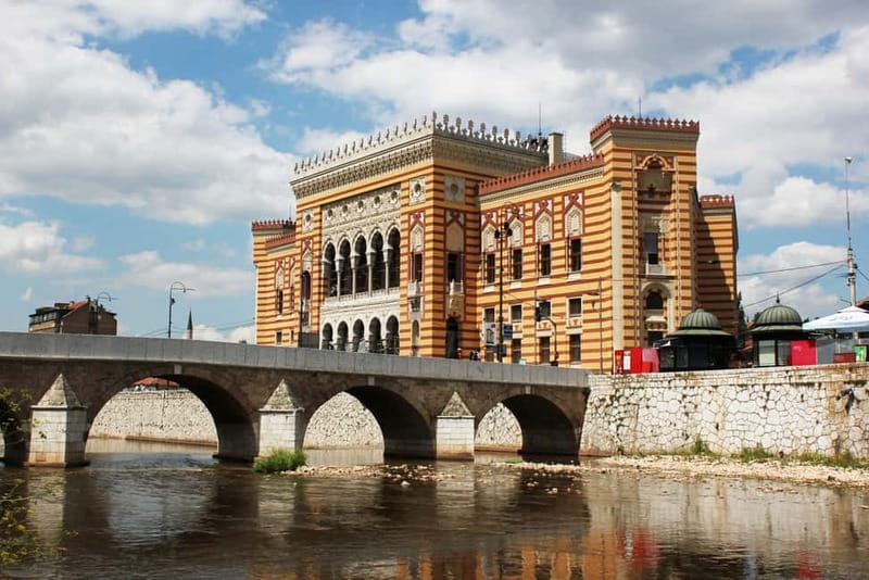 Sarajevo: Discover Sarajevo Walking Tour with Local Guide - Starting near the Meeting of Cultures line