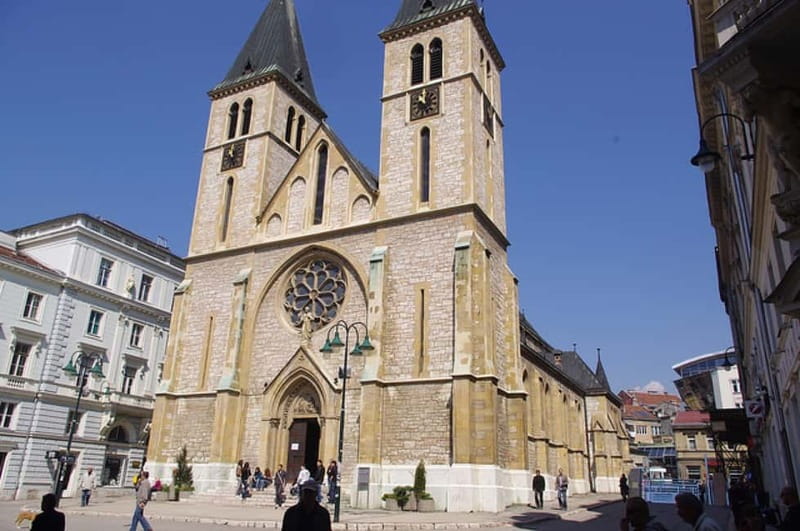 Sarajevo: Old Town Walking Tour with Local Guide - Copper, coffee, and the crafts of Kazandžiluk