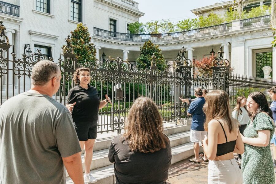 Savannah: Ghosts, Asylums, Voodoo, and Horror Walking Tour - Who should book this Savannah ghost tour?