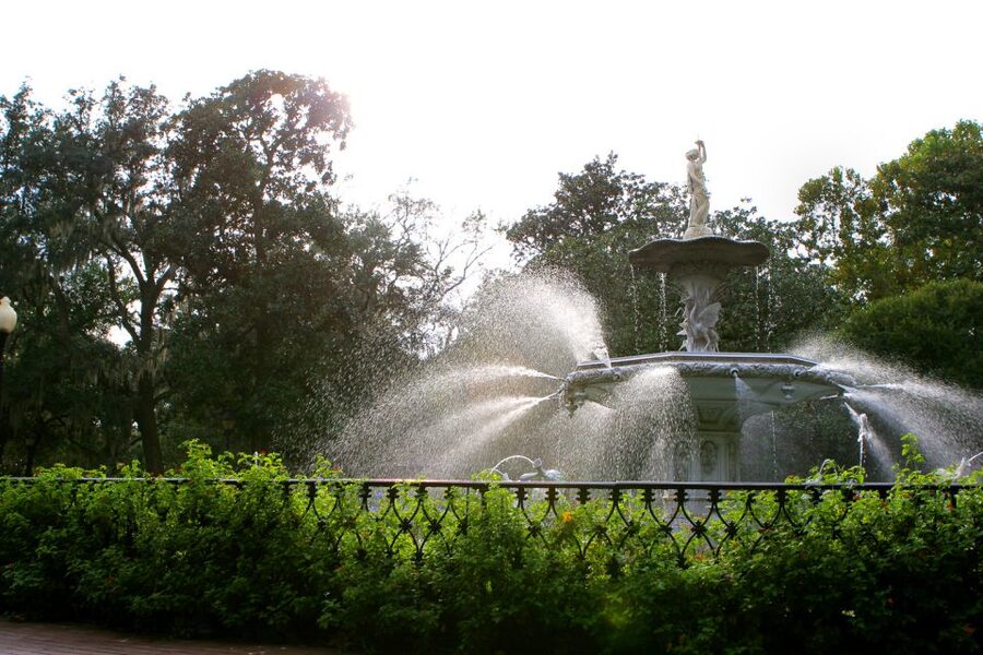 Savannah: History and Culture Walking Tour - Dining, shopping, and the practical payoff
