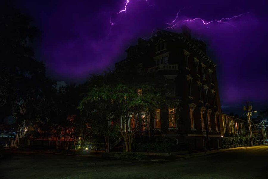 Savannah: Terrors, Ghosts, and Ghouls Walking Tour - Is $27 a fair price?